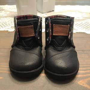 Toms  Boots